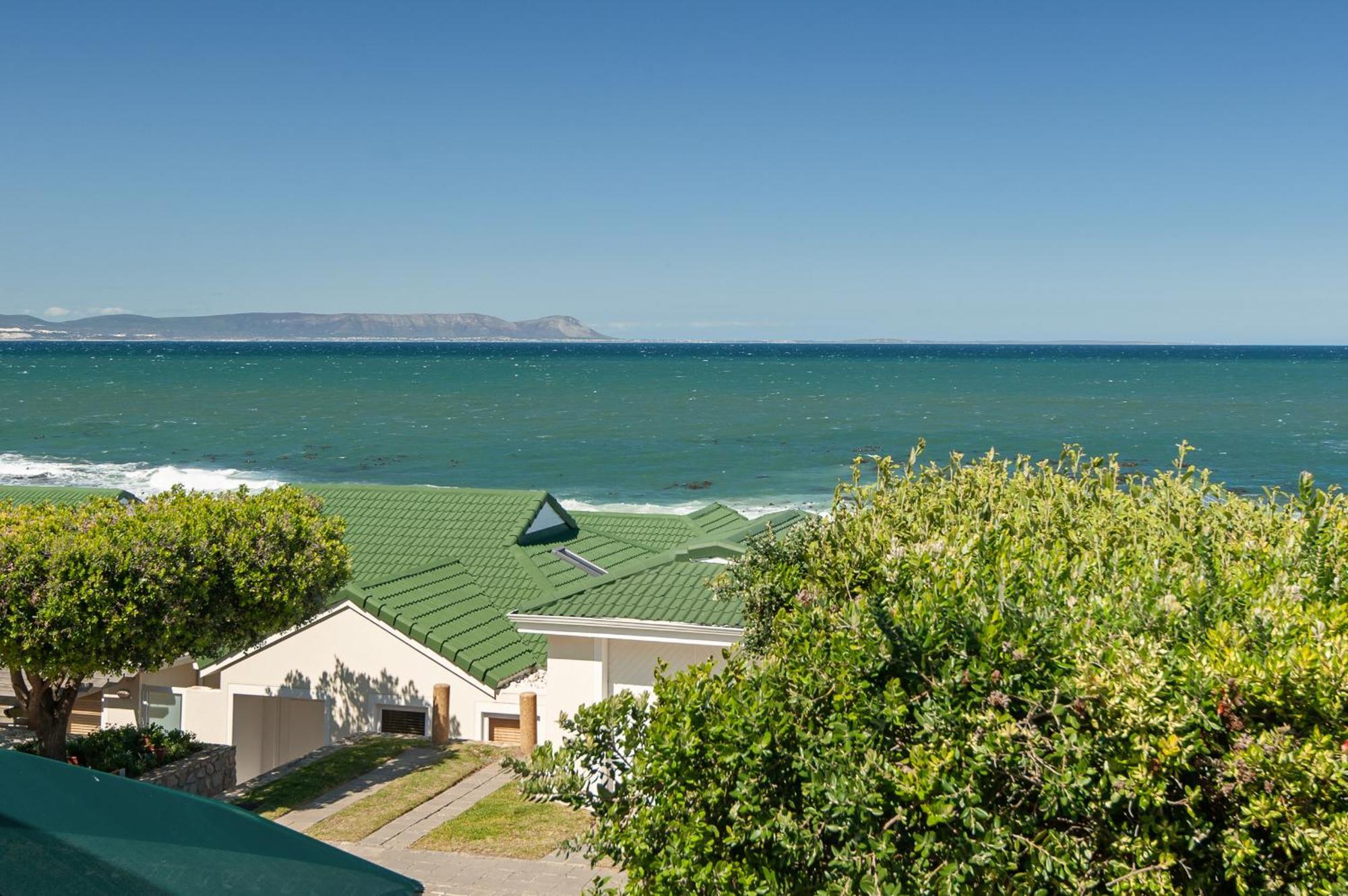 64 Whalerock Estate Apartment Hermanus Bagian luar foto