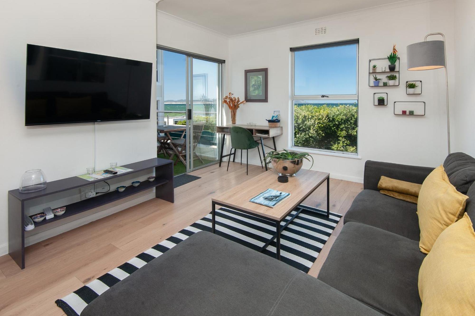 64 Whalerock Estate Apartment Hermanus Bagian luar foto